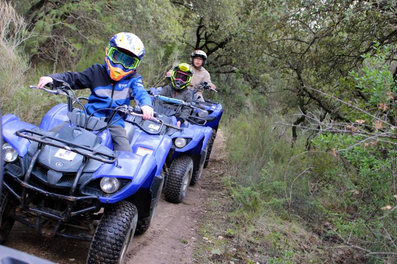 RANDONNÉE QUAD DANS LE VAR EN PROVENCE POUR VOS ANNIVERSAIRES DE VOS ENFANTS