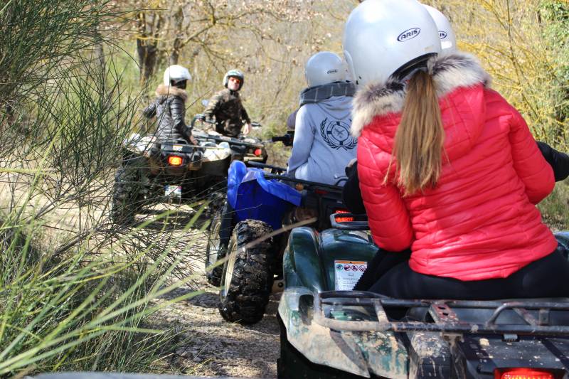 RANDONNÉE QUAD D'ANNIVERSAIRE ENTRE COPINE DANS LE VAR
